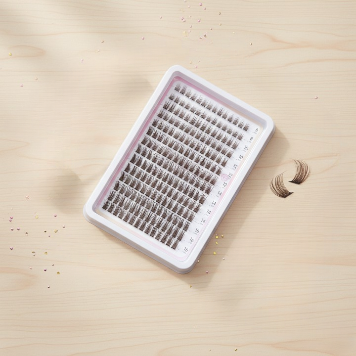 Pre-Glued Wispy Eyelash Clusters